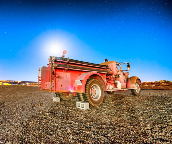 Rusty Oude Truck Nachts Verlaten Vintage Land Voertuig — Stockfoto