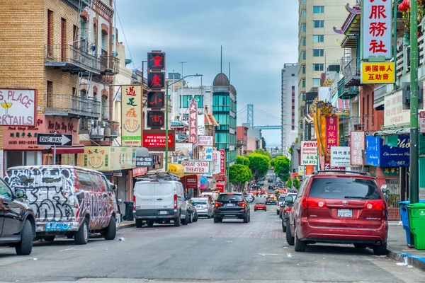 San Francisco Kalifornia Sierpnia 2017 Budynki Chinatown Kolory Ulic — Zdjęcie stockowe