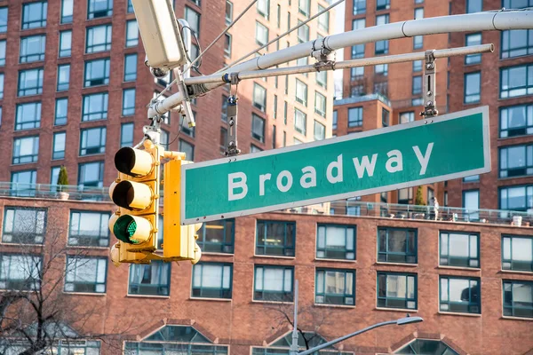 Označení Ulice Broadway Street Manhattanu — Stock fotografie