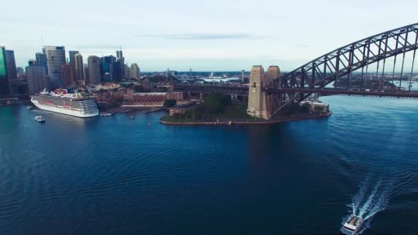 Widok z lotu ptaka z Sydney Harbour Bridge — Wideo stockowe