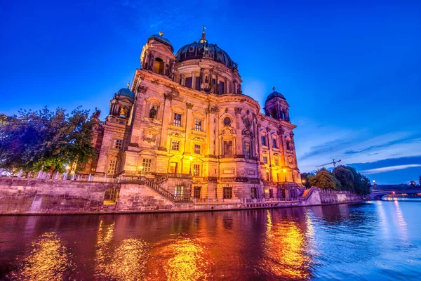 Catedral Berlim Pôr Sol Longo Rio Spree Berlim Alemanha Berliner — Fotografia de Stock