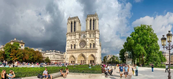 Paris France July 2014 Panoramic View Notre Dame Cathedral Tourists — Stock Photo, Image