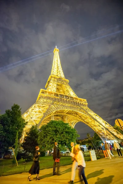 Paris França Julho 2014 Vista Noturna Show Luzes Torre Eiffel — Fotografia de Stock