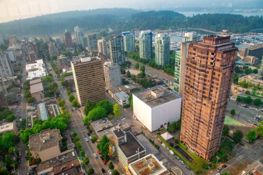 Vancouver, Kanada - 9 Ağustos 2017: Vancouver şehir merkezinin havadan görünüşü