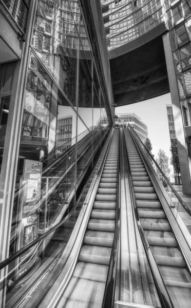 Berlin Allemagne Juillet 2016 Bâtiments Modernes Sony Center Sur Potsdamer — Photo