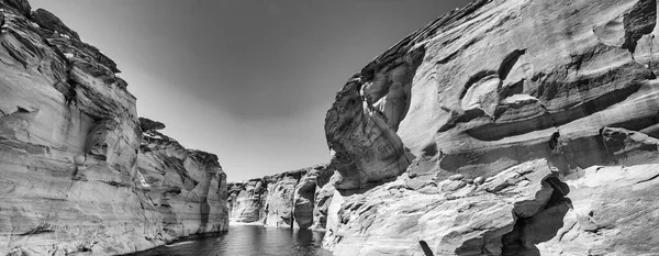 Powell Gölü Boyunca Dolaşın Glen Canyon Ulusal Eğlence Bölgesi Arizona — Stok fotoğraf