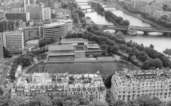 Luftaufnahme Der Skyline Der Stadt Des Fußballfeldes Und Der Seine — Stockfoto