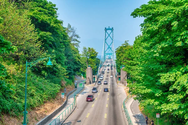 Vancouver Canada Augustus 2017 Leeuwen Gate Bridge Luchtfoto Van Autoverkeer — Stockfoto