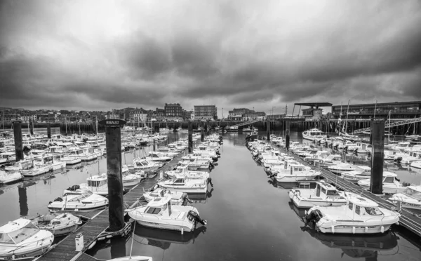 Dieppe Frankrike Juli 2014 Båtar Stadens Hamn Vid Solnedgången — Stockfoto