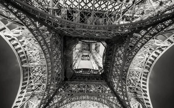 Paris Frankreich Juli 2014 Erstaunliches Nächtliches Licht Des Eiffelturms Bei — Stockfoto