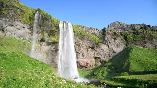 Seljalandsfoss Vattenfall Och Berg Sommarsäsongen Island Långsamma Rörelser — Stockfoto