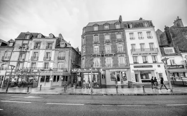 Dieppe França Julho 2014 Edifícios Coloridos Cidade Longo Passeio Marítimo — Fotografia de Stock