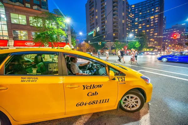 Vancouver Canadá Agosto 2018 Vista Nocturna Yellow Cab Centro Vancouver — Foto de Stock