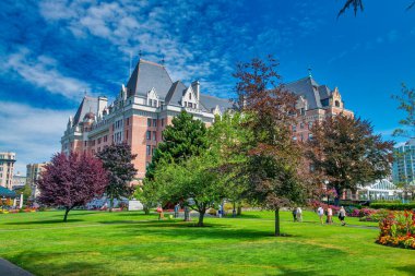Vancouver Adası, güzel bir yaz gününde Victoria Binaları