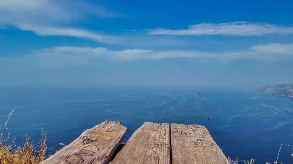 Платформа Видом Океан Побережье Амальфи — стоковое фото
