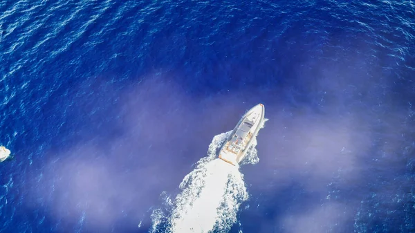 Overhead Aerial View Speedboats Shoreline — Stock Photo, Image