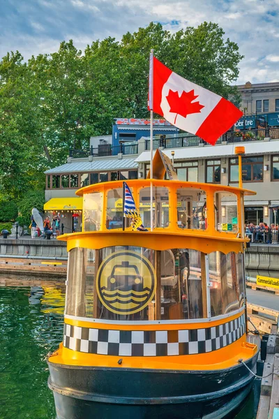 Victoria Canada Augustus 2017 Veerboot Langs James Bay Een Prachtige — Stockfoto