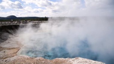 Midway Gayzer Havzası, Yellowstone Ulusal Parkı, Wyoming, ABD