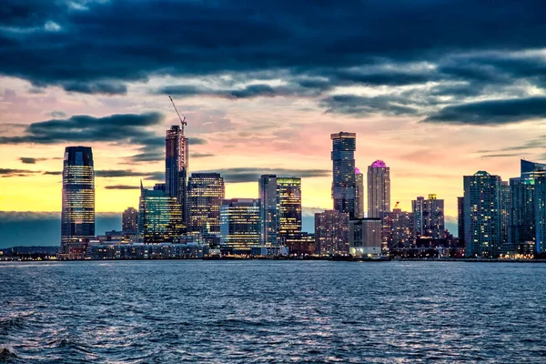 Sunset Skyline Jersey City Como Visto Passeio Barco Balsa Torno — Fotografia de Stock