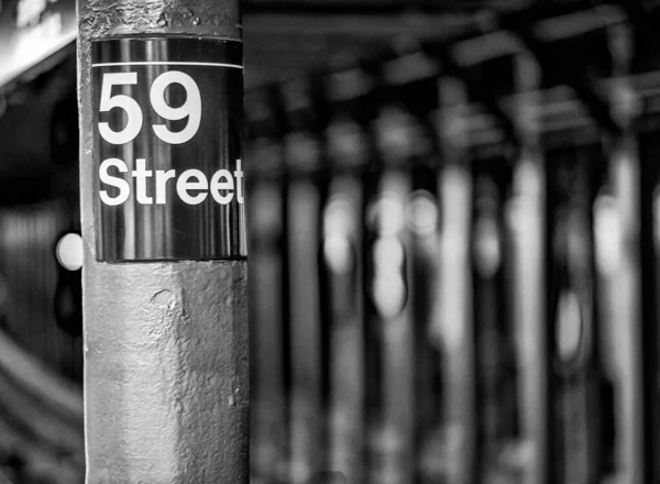 59Th Street Subway Sign Station Post Manhattam New York City — Stock Photo, Image