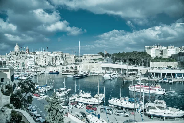 Валлетта Мальта Апреля 2022 Года Порт Трех Городах Лодками Закате — стоковое фото