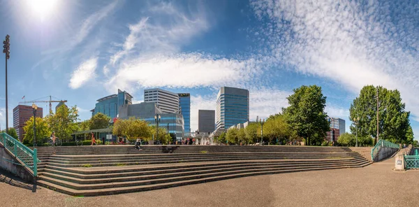 Portland August 2017 City Panorama Sunny Day Waterfront Park — Stock Photo, Image