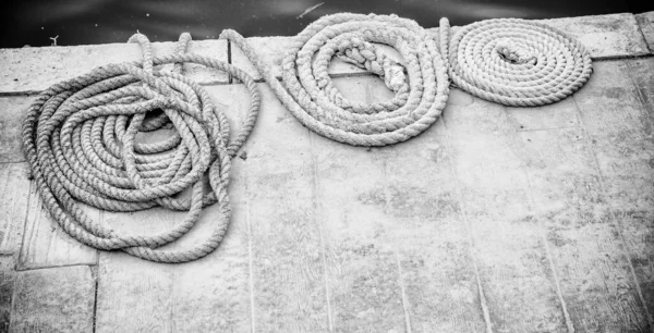 Ropes Rolled Pier — ストック写真