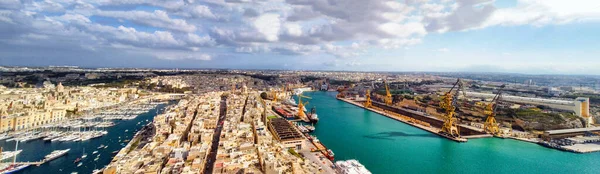 İspanya 'nın Barselona şehrinin hava manzarası