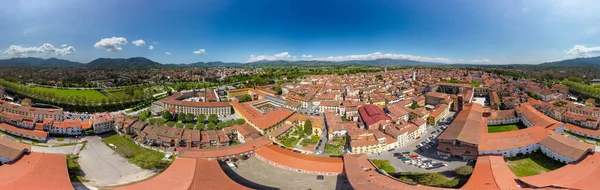 Panoramautsikt 360 Över Lucca Staden Hem Med Väggar Strandpromenad Vacker — Stockfoto