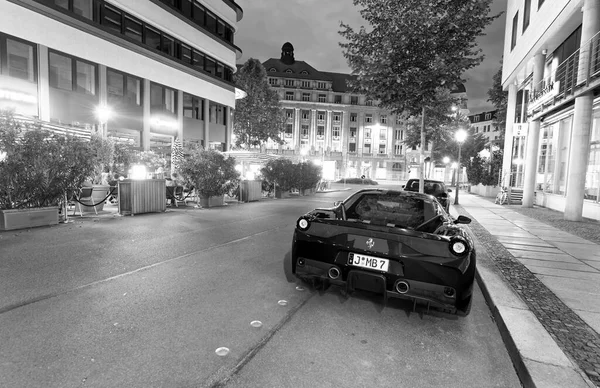 Leipzig Germany July 2016 City Streets Night Parked Red Ferrari — Stock Photo, Image