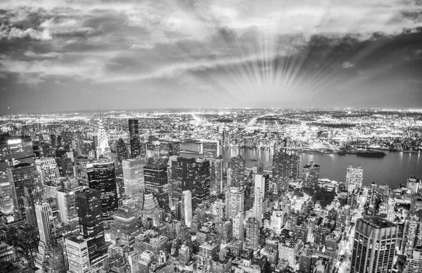 Impresionantes Colores Atardecer Sobre Horizonte Nueva York — Foto de Stock