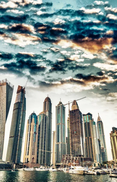 Dubai Marina Horizonte Panorâmico Edifícios Pôr Sol Emirados Árabes Unidos — Fotografia de Stock