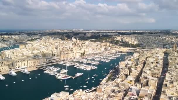 Flygfoto över Senglea antika stadsbilden i Malta — Stockvideo