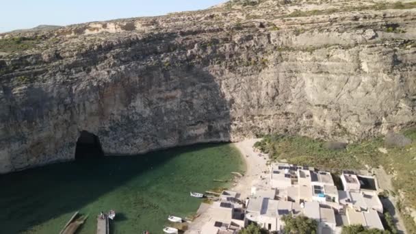 Flygfoto över Inre havet i Gozo — Stockvideo