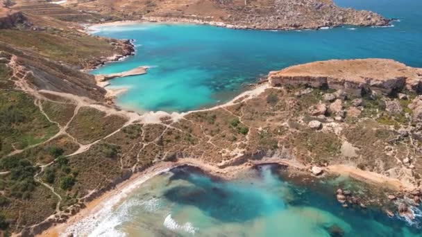 Vista aérea de Paradise Bay em Malta — Vídeo de Stock