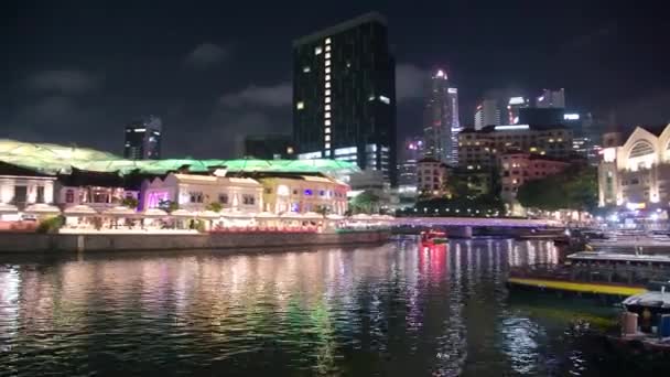 Clarke Quay v noci v Singapuru — Stock video
