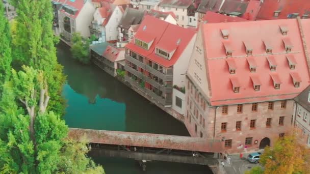 Nürnberg, Németország. Légi kilátás a város középkori épületek a nyári naplemente — Stock videók