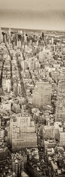 Gün Batımında Manhattan Aşağı Şehir Merkezinin Gökyüzü Manzarası — Stok fotoğraf