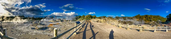 Puia Pohutu Geyser Spring Panoramic View New Zealand — 图库照片