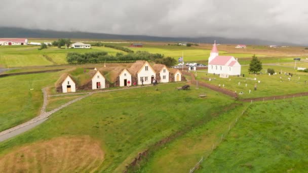 Vista Aérea Glaumbaer Islandia Glaumbaer Distrito Skagafjordur Norte Islandia Museo — Vídeos de Stock