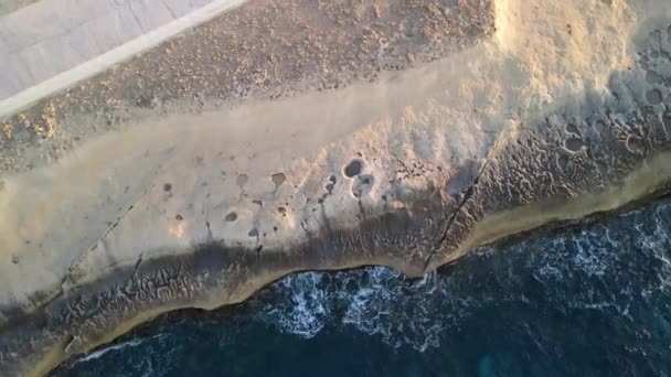 Flygfoto Solnedgång Över Salt Pans Zebbug Gozo — Stockvideo