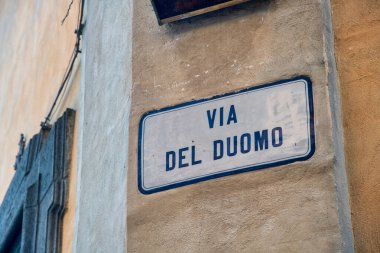 Via del Duomo in Orvieto, street sign.