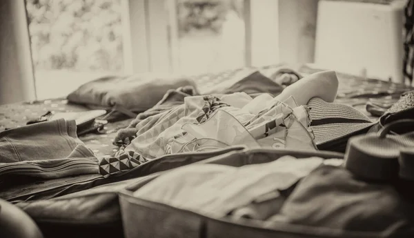 Suitcase Full Clothes Bed — Stock Photo, Image