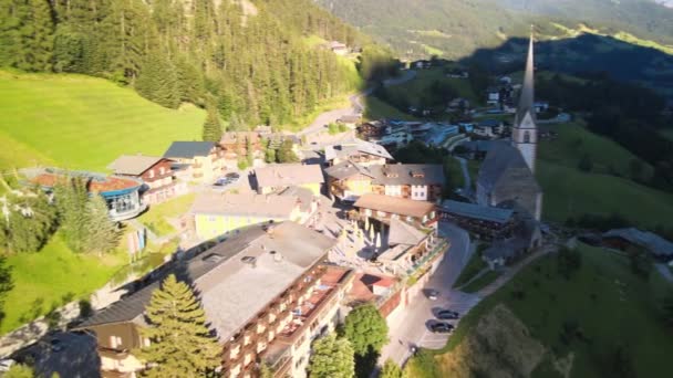 Luftaufnahme Der Schönen Alpenstadt Heiligenblut Sommer Großglockner Österreich — Stockvideo