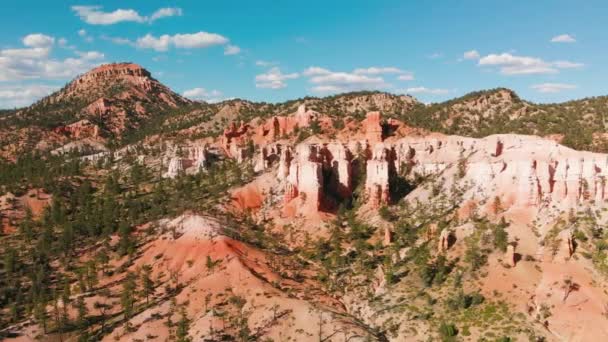 Αεροφωτογραφία Του Bryce Canyon Πολύχρωμοι Σχηματισμοί Βράχων Γιούτα Ηπα — Αρχείο Βίντεο