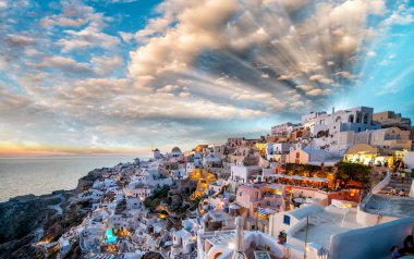 oia, alacakaranlıkta, santorini Adası - Yunanistan Akdeniz Köyü.