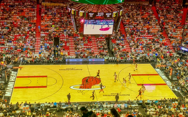 Jogo de basquete do Miami Heat - Avaliações de viajantes - American  Airlines Arena - Tripadvisor