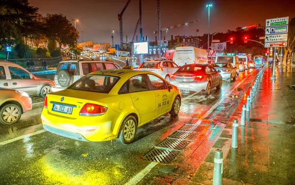 Istanbul Türkei Oktober 2014 Gelbe City Taxen Der Nacht Zentrum — Stockfoto