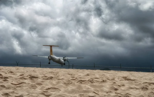 Gabbiano Che Vola Nel Cielo — Foto Stock