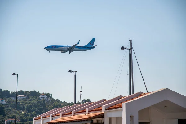Skiathos Greece July 2022 Tui Company Aircraft Landing Skiathos Airport — Stock Photo, Image